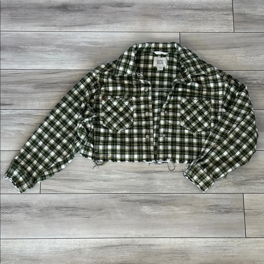 BDG Urban Outfitters Green Plaid Cropped Jacket size small